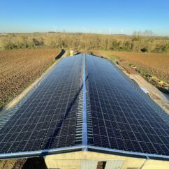 Bâtiments agricoles centrale solaire